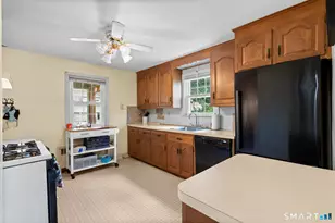 293 Winthrop St, New Britain, CT 06052 - Photo 10