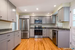 101 Sandelwood Dr, Madison, CT 06443 - Photo 4