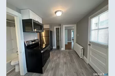160 South Main Street #2nd Fl Front, Middletown, CT 06457 - Photo 2