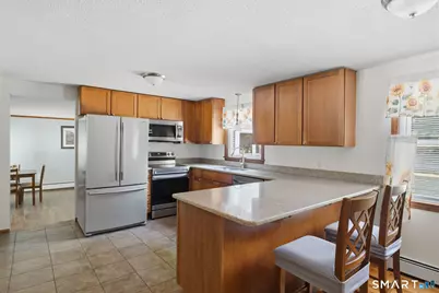 60 Simon Road, Enfield, CT 06082 - Photo 6