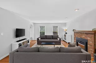 8 Antoinette Ln, Guilford, CT 06437 - Photo 10