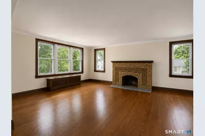18 Fleetwood Avenue, Bethel, CT 06801 - Photo 2
