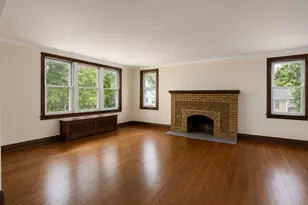 18 Fleetwood Ave, Bethel, CT 06801 - Photo 2