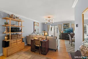 34 Crescent St, Stamford, CT 06906 - Photo 4