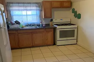 498-500 Wilmot Ave, Bridgeport, CT 06605 - Photo 10