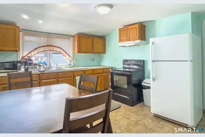 11 Belmont Circle, Danbury, CT 06810 - Photo 12