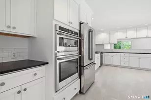 57 Grouse Ln, Woodbridge, CT 06525 - Photo 8