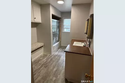 20 Crisci Place, East Haven, CT 06512 - Photo 8