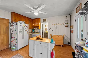 52 Oneco St, Norwich, CT 06360 - Photo 6