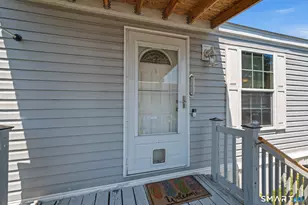 15 Pine St, East Windsor, CT 06088 - Photo 2