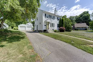 137 Green Rd, Manchester, CT 06042 - Photo 2