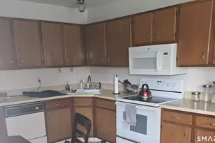 499 Scott Rd, Waterbury, CT 06705 - Photo 6
