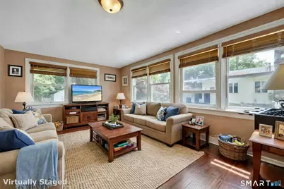 52 Center Drive, Greenwich, CT 06870 - Photo 6
