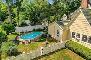 52 Center Dr, Greenwich, CT 06870 - Photo 24