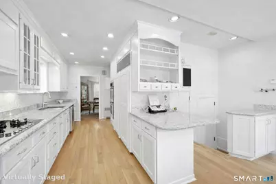 52 Center Drive, Greenwich, CT 06870 - Photo 8