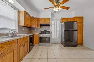 53 Maple St, Meriden, CT 06451 - Photo 18