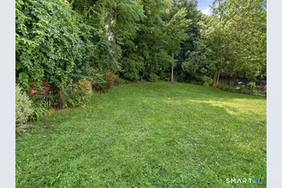 53 Maple Street, Meriden, CT 06451 - Photo 32