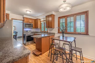 135 Walnut Tree Hill Rd, Shelton, CT 06484 - Photo 10