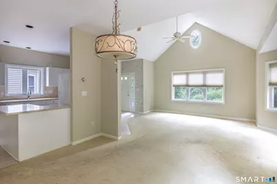 194 Summerfield Gardens #194, Shelton, CT 06484 - Photo 10