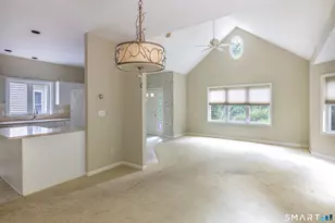 194 Summerfield Gardens, Shelton, CT 06484 - Photo 10