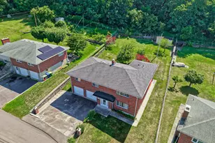 134 Judith Ln, Waterbury, CT 06704 - Photo 2