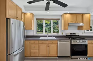 58 Myra Rd, Hamden, CT 06517 - Photo 12