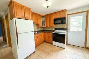12 Arbutus St, East Hartford, CT 06108 - Photo 4