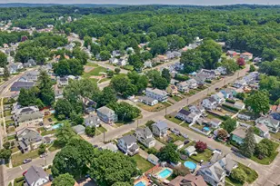 30 Melrose Ave, Waterbury, CT 06705 - Photo 32