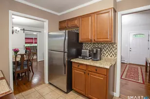 96 Barrack Hill Rd, Ridgefield, CT 06877 - Photo 8