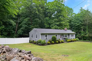 96 Barrack Hill Rd, Ridgefield, CT 06877 - Photo 2
