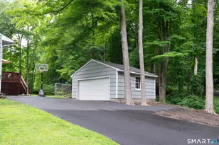 96 Barrack Hill Rd, Ridgefield, CT 06877 - Photo 4