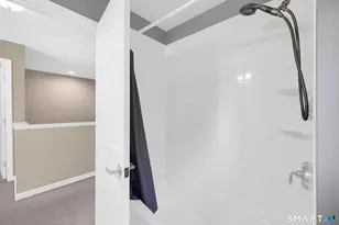 19 Turnberry Ln, Bloomfield, CT 06002 - Photo 28