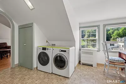 723 Riverbank Road #Garage Cottage, Stamford, CT 06903 - Photo 6