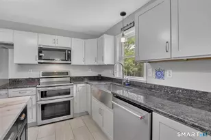 21 Penee Ln, Colchester, CT 06415 - Photo 8