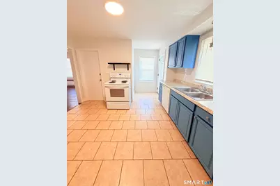 8 Locust Street #1, New Britain, CT 06051 - Photo 10