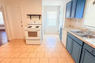 8 Locust St, New Britain, CT 06051 - Photo 10