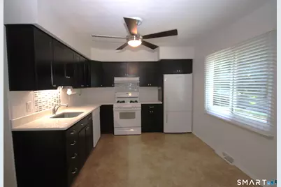 58 Savin Park #58, West Haven, CT 06516 - Photo 8