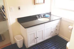 21 Atlantic Ave, Groton, CT 06340 - Photo 10