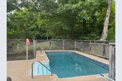 10 Old Waterbury Road #1, Middlebury, CT 06762 - Photo 8