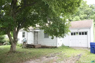 7 Hillwood Pl, Norwalk, CT 06850 - Photo 2