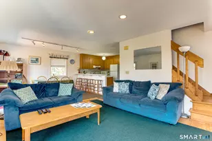 18 Atlantic Ave, Groton, CT 06340 - Photo 10