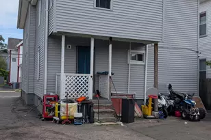 172 Hanover St, Bridgeport, CT 06604 - Photo 20