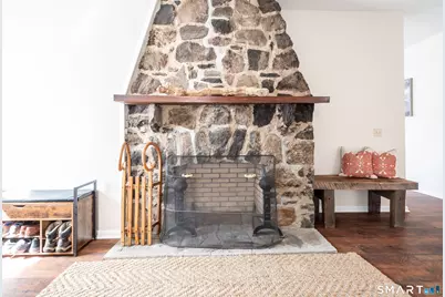 20 Musnug Road, Danbury, CT 06811 - Photo 4