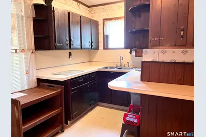 20 Prospect Place, Torrington, CT 06790 - Photo 4