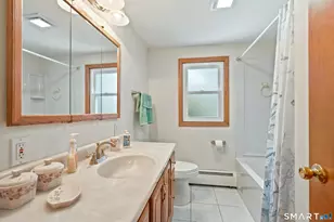 37 Roosevelt Ave, West Haven, CT 06516 - Photo 24