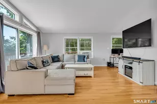95 Crest Dr, Groton, CT 06355 - Photo 12