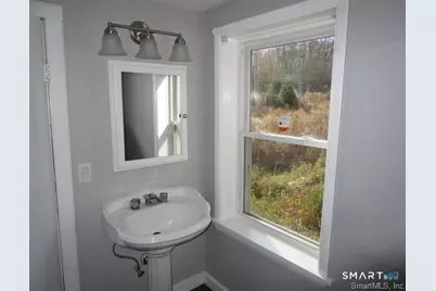 1404 West Street, Middlebury, CT 06762 - Photo 6