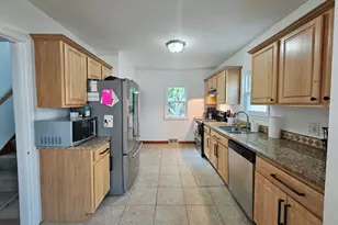 379 Washington St, Bristol, CT 06010 - Photo 10