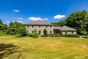 18 South St, Woodbury, CT 06798 - Photo 1
