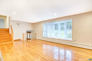 1040 Mountain Rd, Bloomfield, CT 06002 - Photo 10